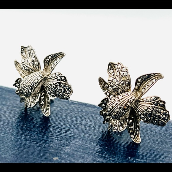 Vintage Jewelry - Vintage silver clip on marcasite paved iris floral earrings exquisite